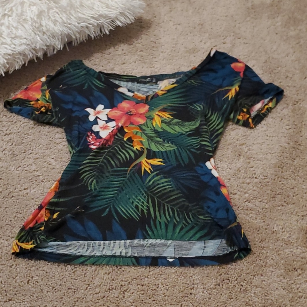 V-neck shirt